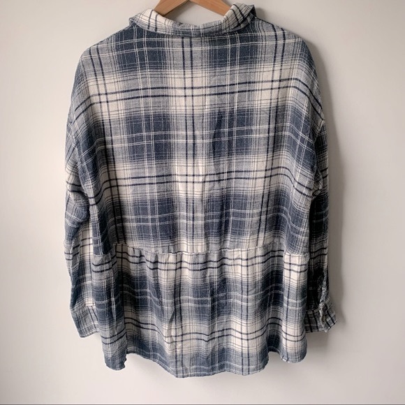 AMERICAN EAGLE | Plaid Peplum Waisted Flannel High Low Shirt Top - Picture 7 of 7